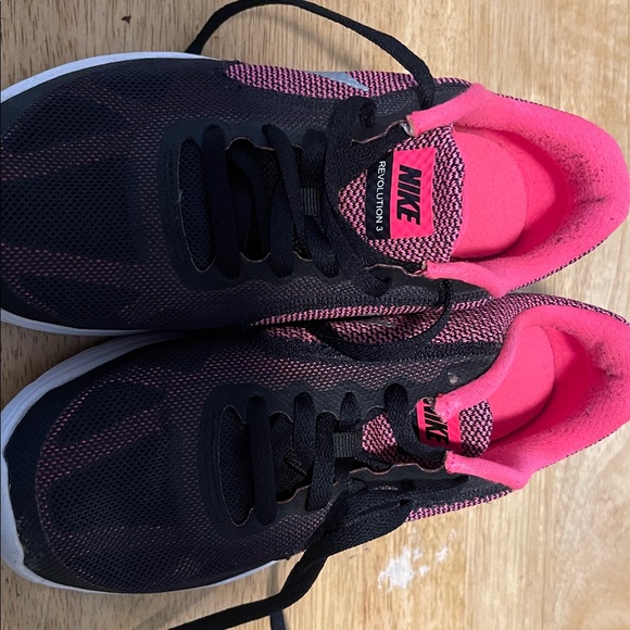 Nike Other - Nike Kids Sneakers - Black and Pink